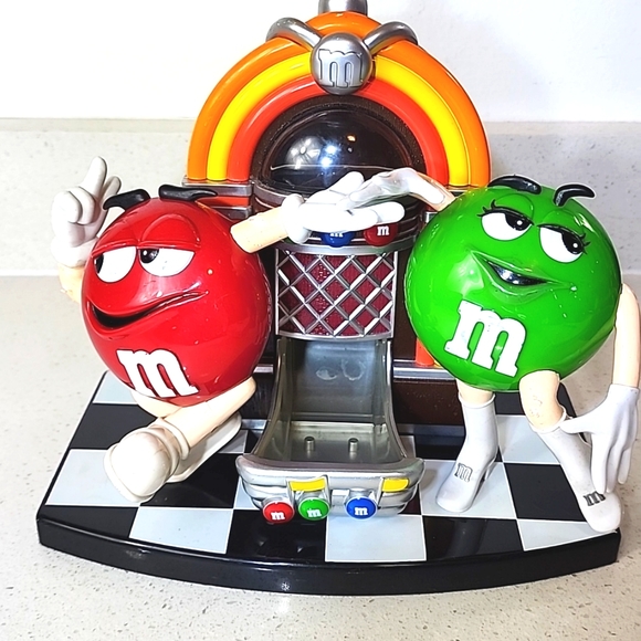 Vintage collectible M&M Candy Dispenser Rock n Roll Cafe - Picture 5 of 12